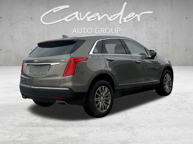Used 2017 Cadillac XT5 Luxury w/ Driver Awareness Package image 16