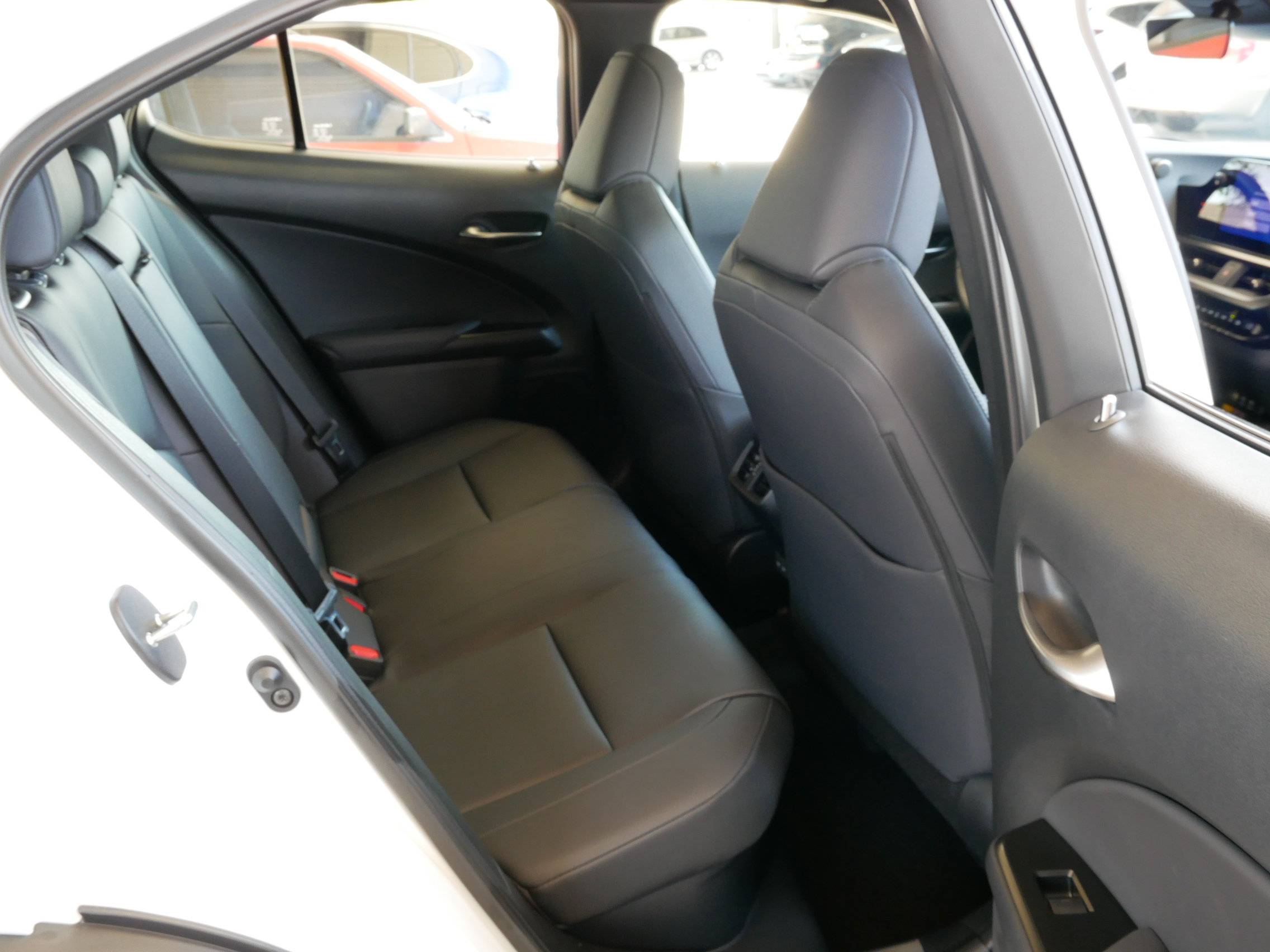 Used 2025 Lexus UX 300h FWD w/ Accessory Package (Z2) image 16