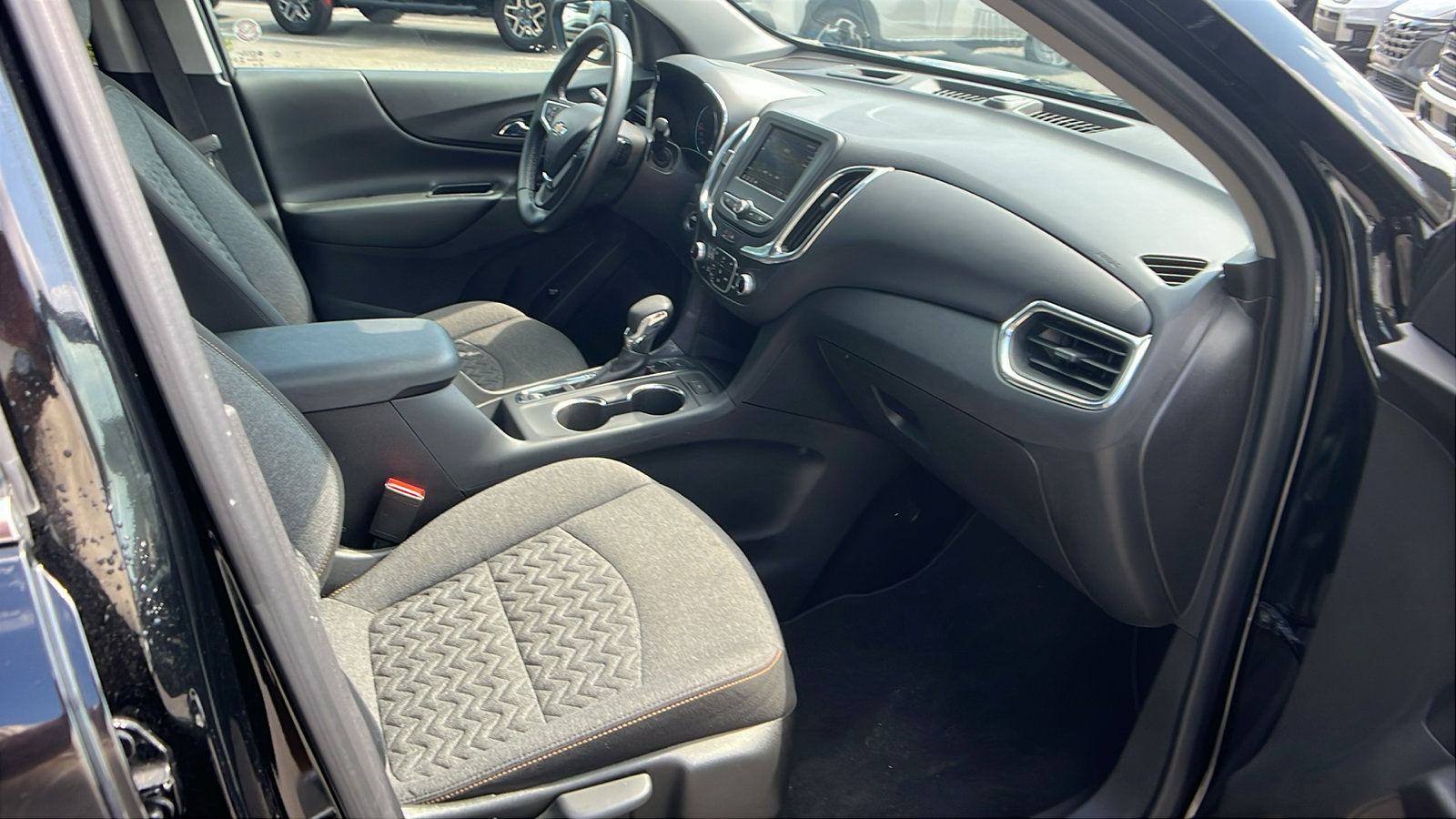 Used 2024 Chevrolet Equinox LT image 20