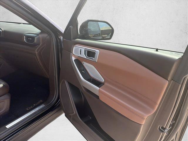 Used 2023 Ford Explorer King Ranch w/ Technology Package RWD image 30
