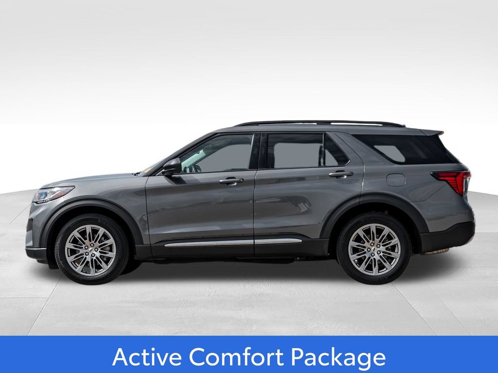 Used 2025 Ford Explorer Active w/ Active Comfort Package AWD/4WD image 4