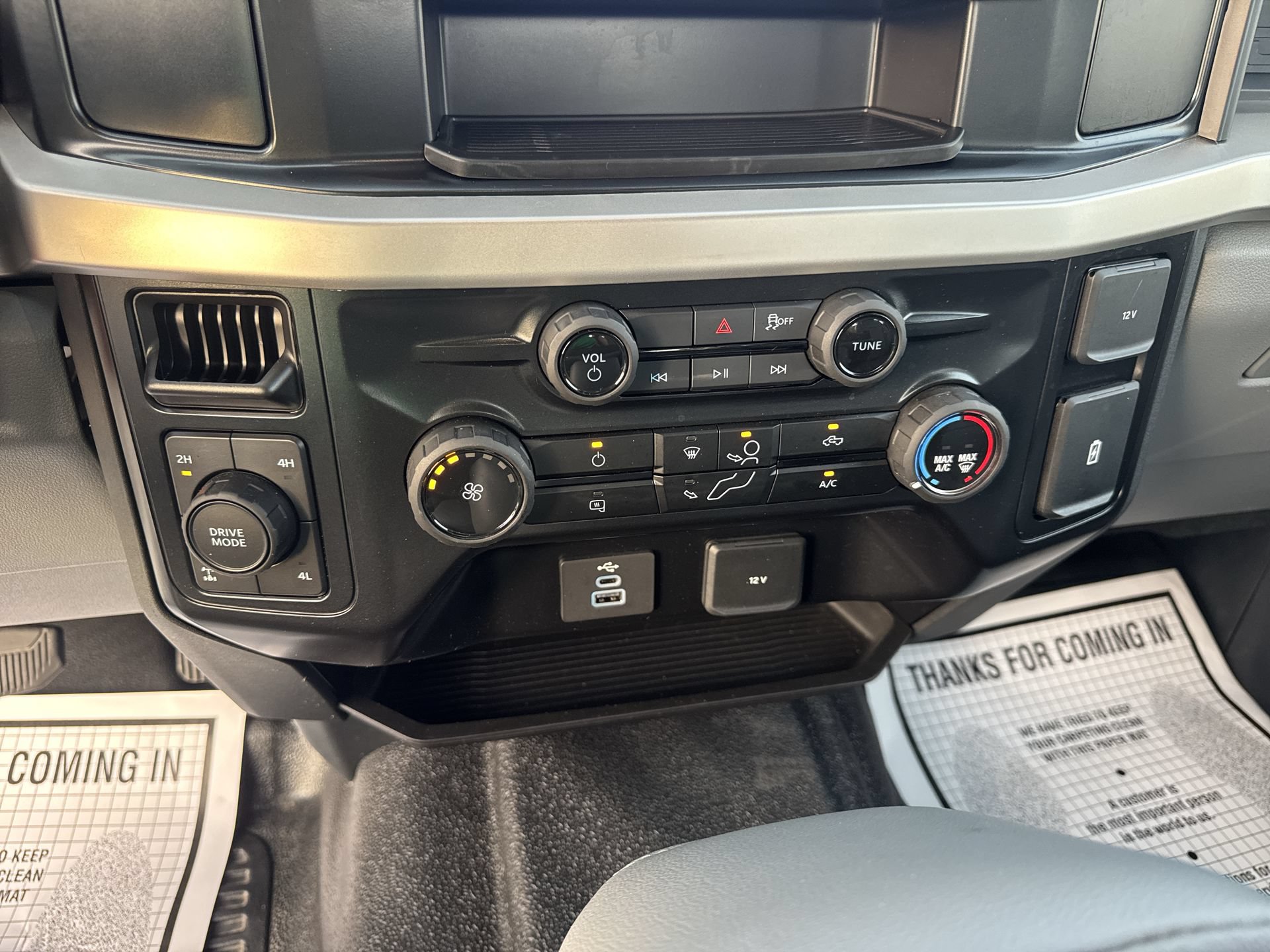Used 2025 Ford F250 XL w/ Snow Plow Prep Package AWD/4WD image 16