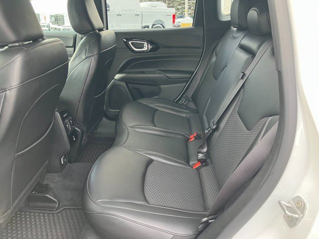 Used 2023 Jeep Compass Altitude w/ Convenience Group image 15