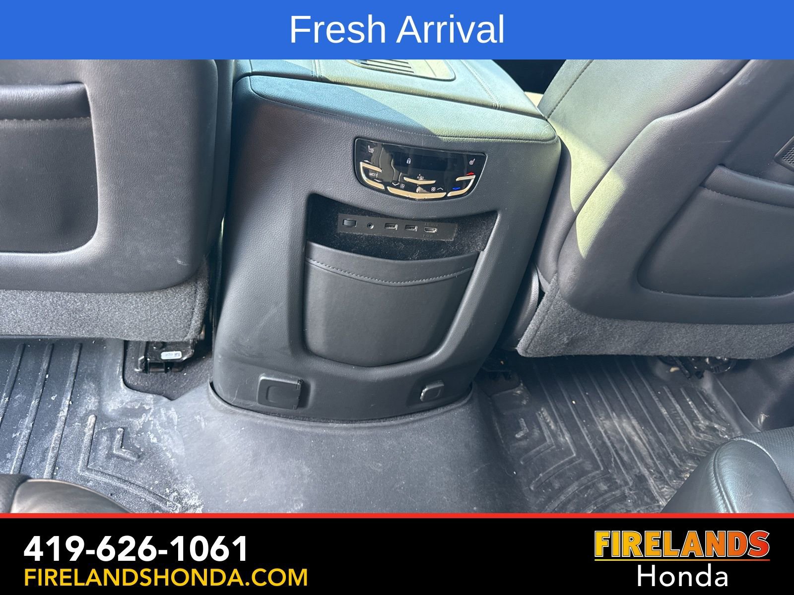 Used 2019 Cadillac Escalade Premium Luxury w/ LPO, Radiant Package image 35