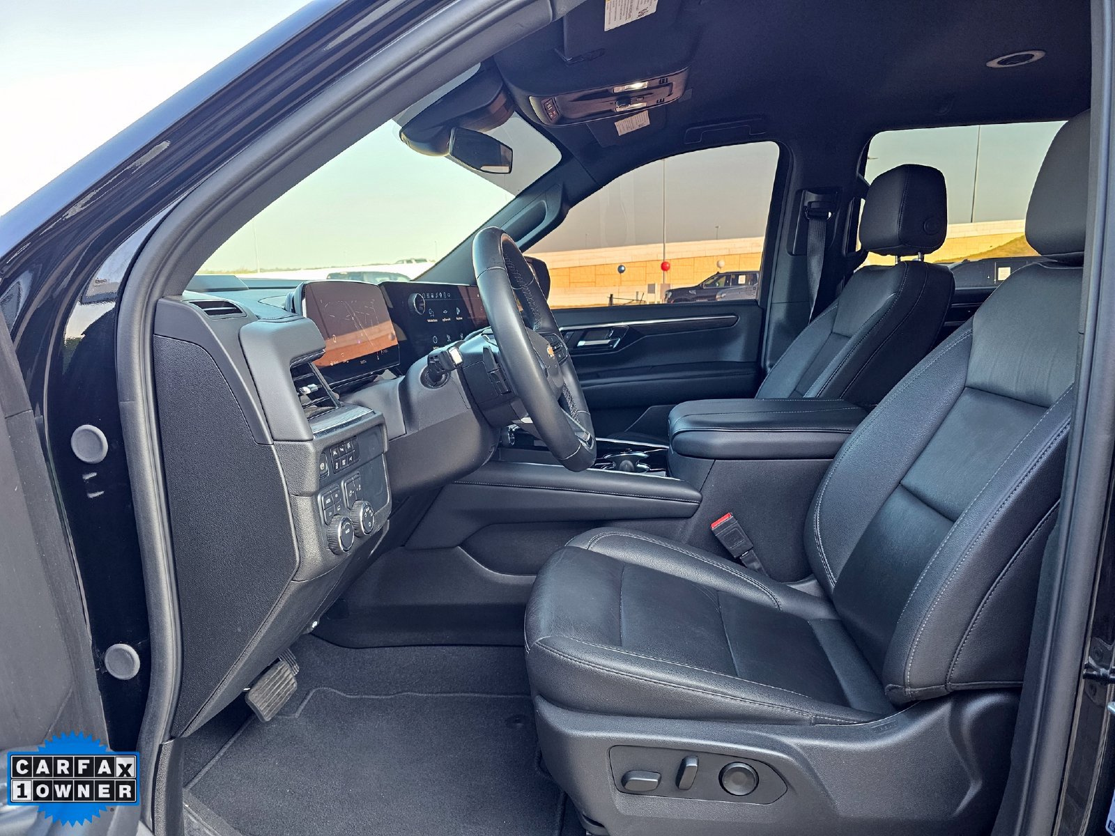 Used 2025 Chevrolet Tahoe LT AWD/4WD image 14