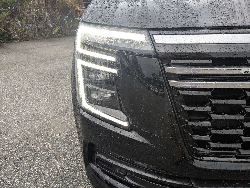 Certified 2025 Nissan Armada SV AWD/4WD image 11