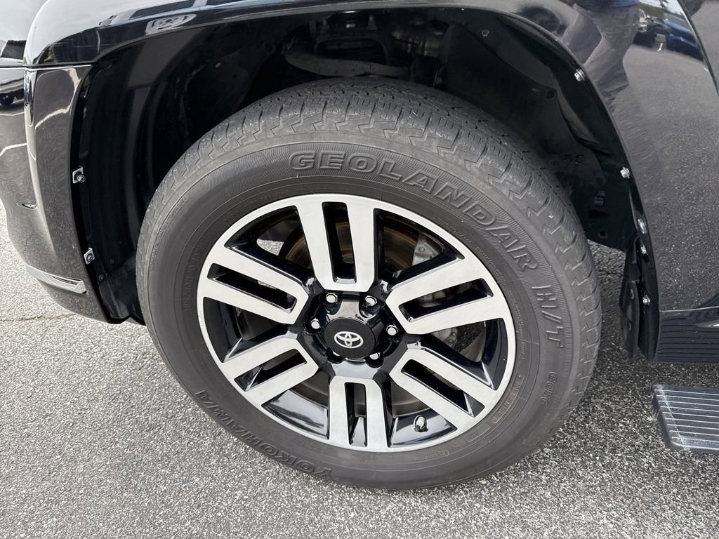 Used 2016 Toyota 4Runner Limited AWD/4WD image 11