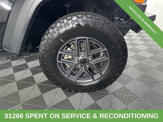 Used 2021 Jeep Wrangler Unlimited Sport AWD/4WD image 4