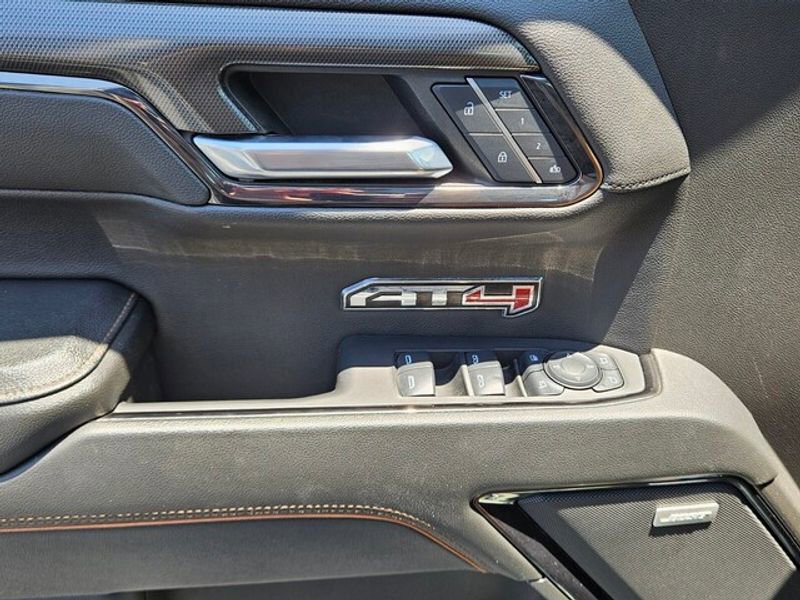 Used 2024 GMC Sierra 1500 AT4 w/ AT4 Preferred Package image 30
