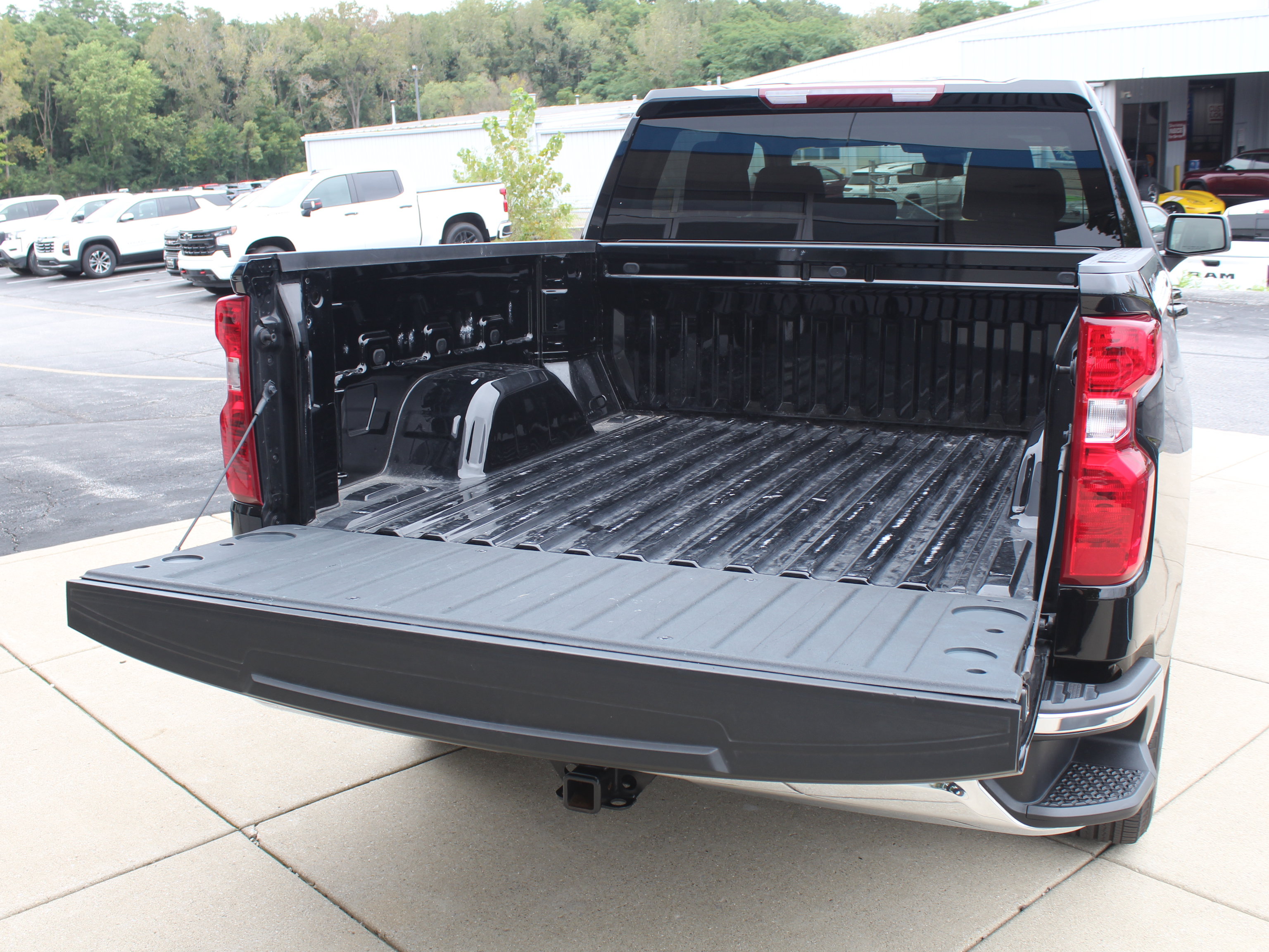 Certified 2026 Chevrolet Silverado 1500 LT AWD/4WD image 28