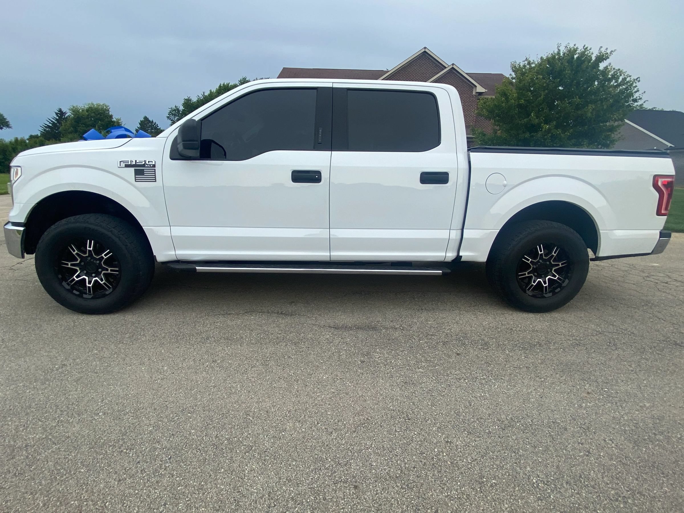 Used 2016 Ford F150 XLT RWD image 3