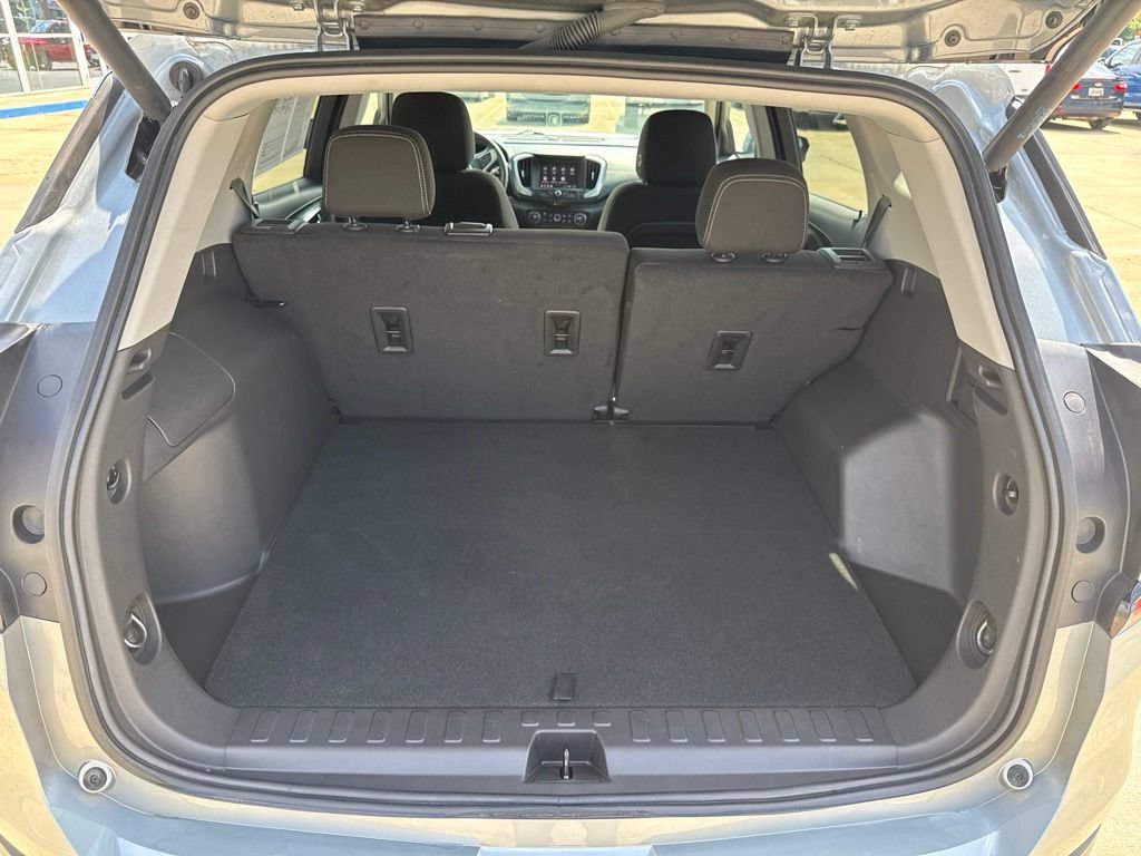 Used 2024 GMC Terrain SLE w/ Driver Convenience Package FWD image 25