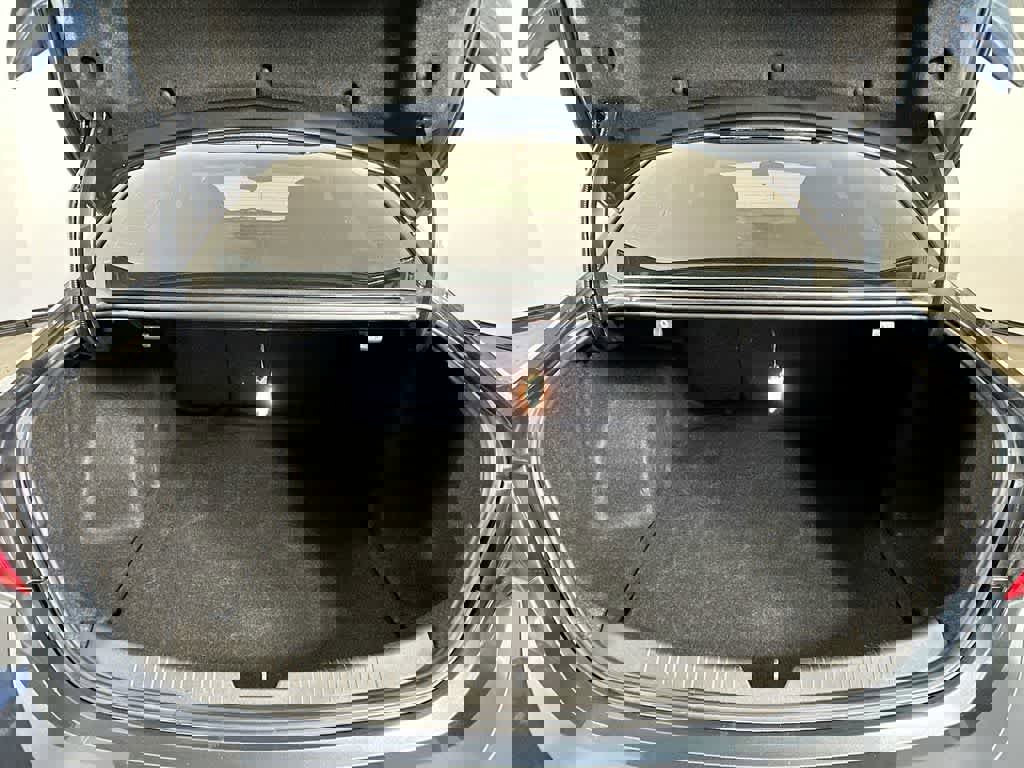 Used 2021 Chevrolet Malibu RS FWD image 20