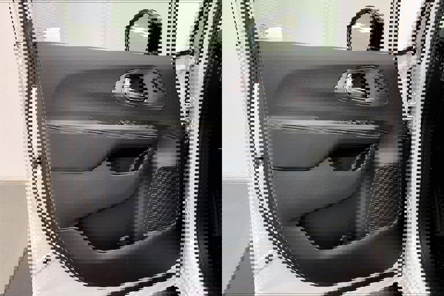 New 2026 Chrysler Pacifica Select image 12