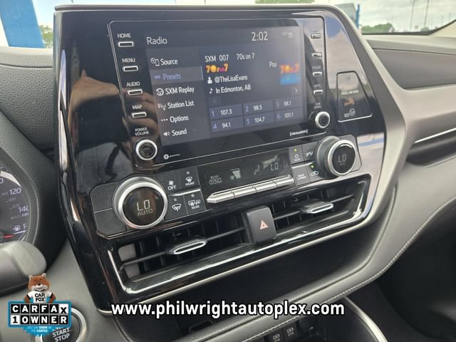 Used 2021 Toyota Highlander L FWD image 20