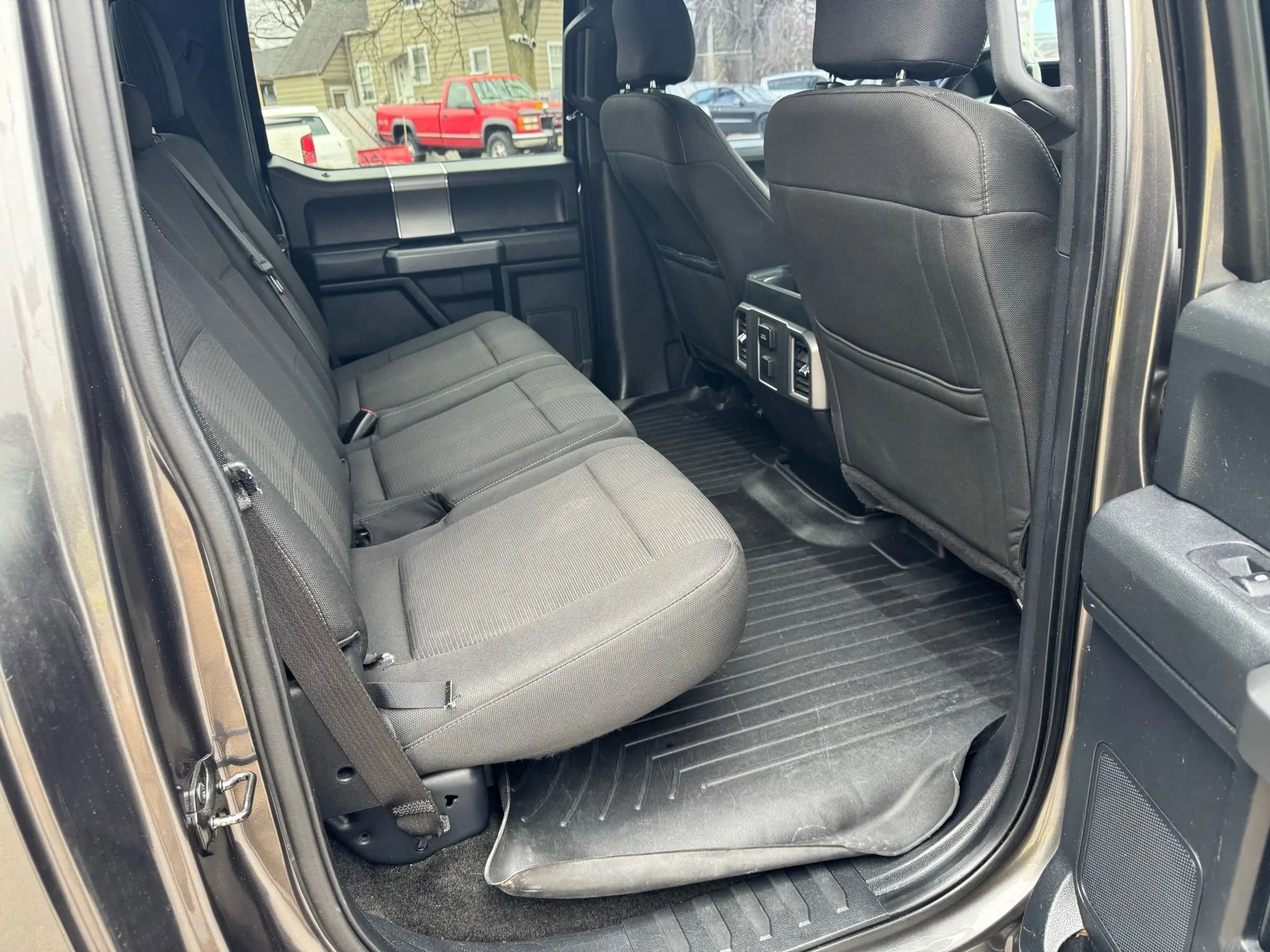 Used 2015 Ford F150 XLT w/ Equipment Group 301A Mid image 22