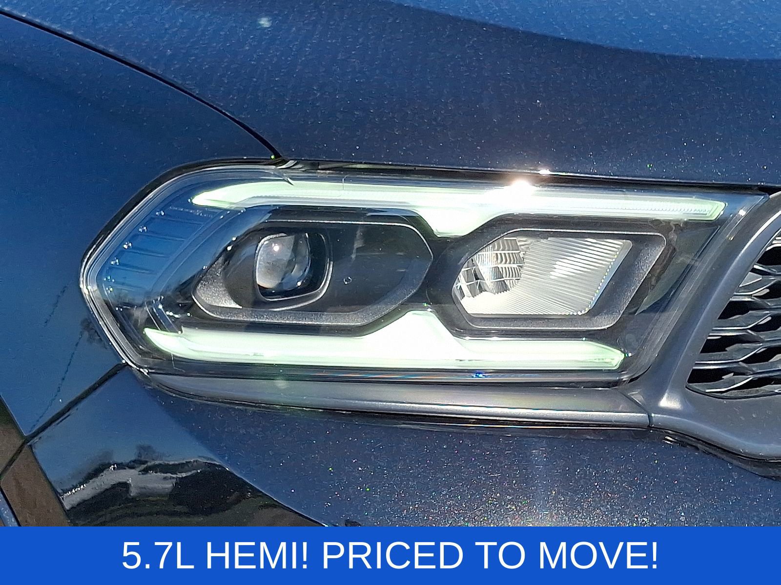 Used 2022 Dodge Durango R/T w/ Blacktop Package image 10