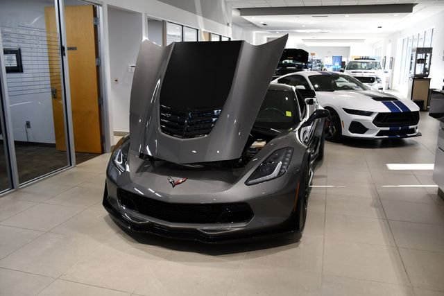Used 2015 Chevrolet Corvette Z06 w/ Z07 Performance Package image 21