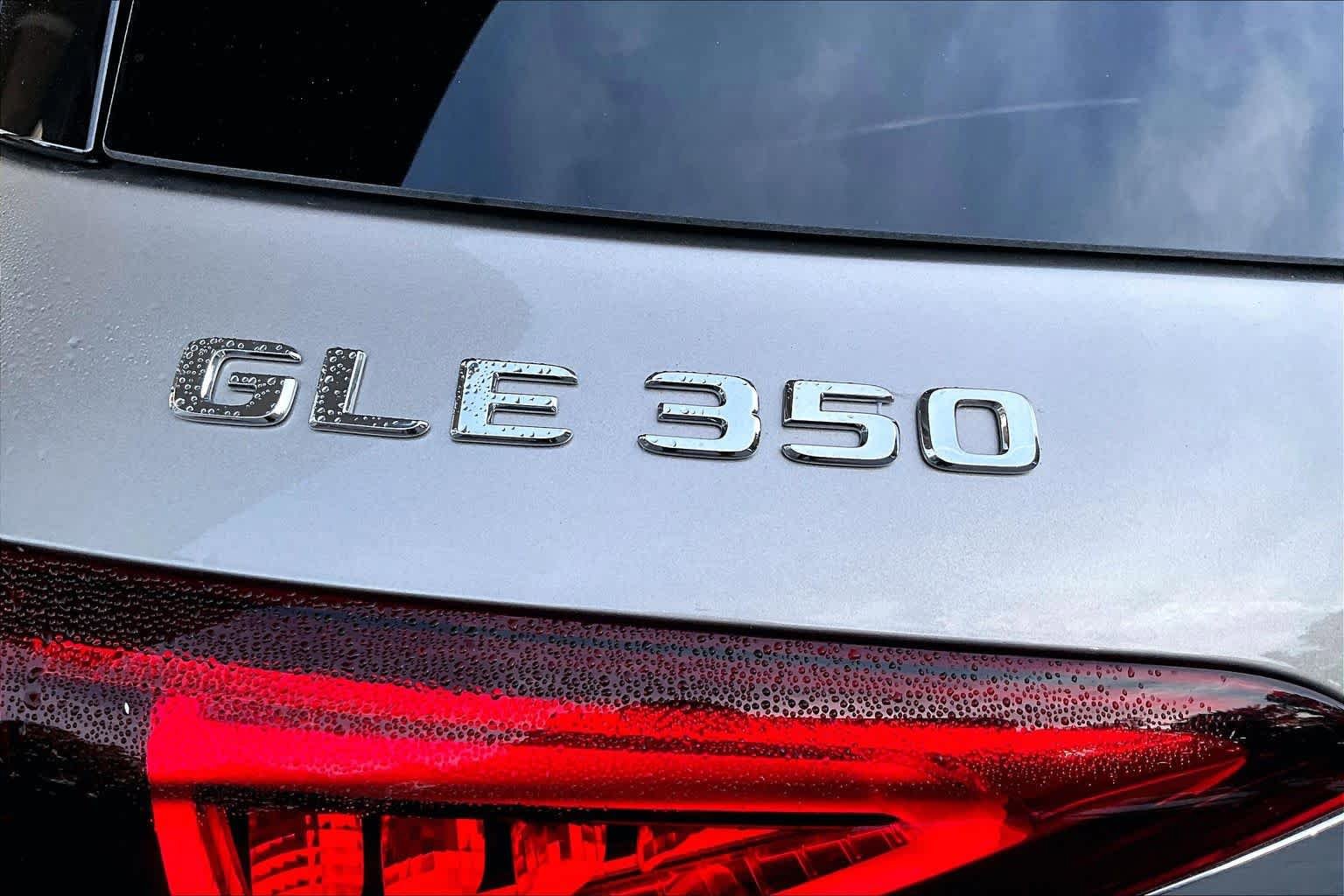 Used 2023 Mercedes-Benz GLE 350 4MATIC w/ Premium Package image 31