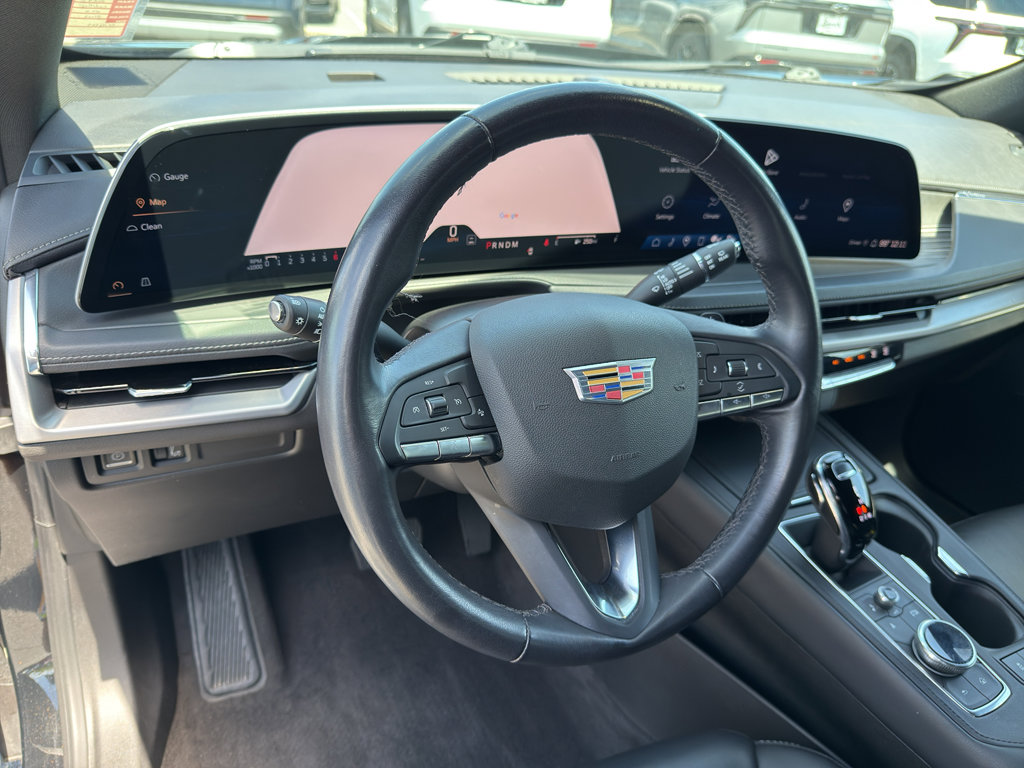 Used 2024 Cadillac XT4 Premium Luxury image 35