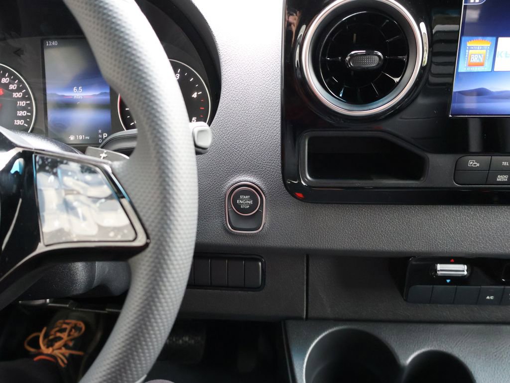 New 2026 Mercedes-Benz Sprinter 144 Cargo image 31