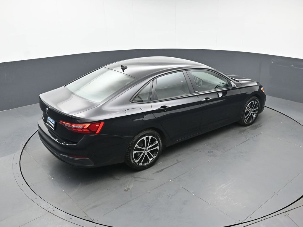 Used 2023 Volkswagen Jetta Sport image 37