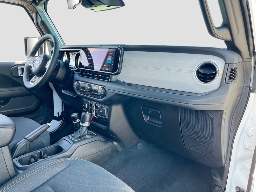 Certified 2025 Jeep Wrangler Unlimited Sahara image 27