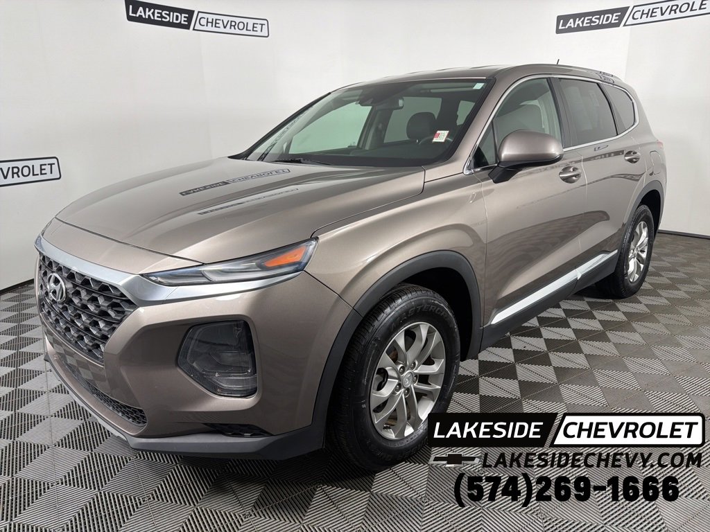 Used 2019 Hyundai Santa Fe SE video 1