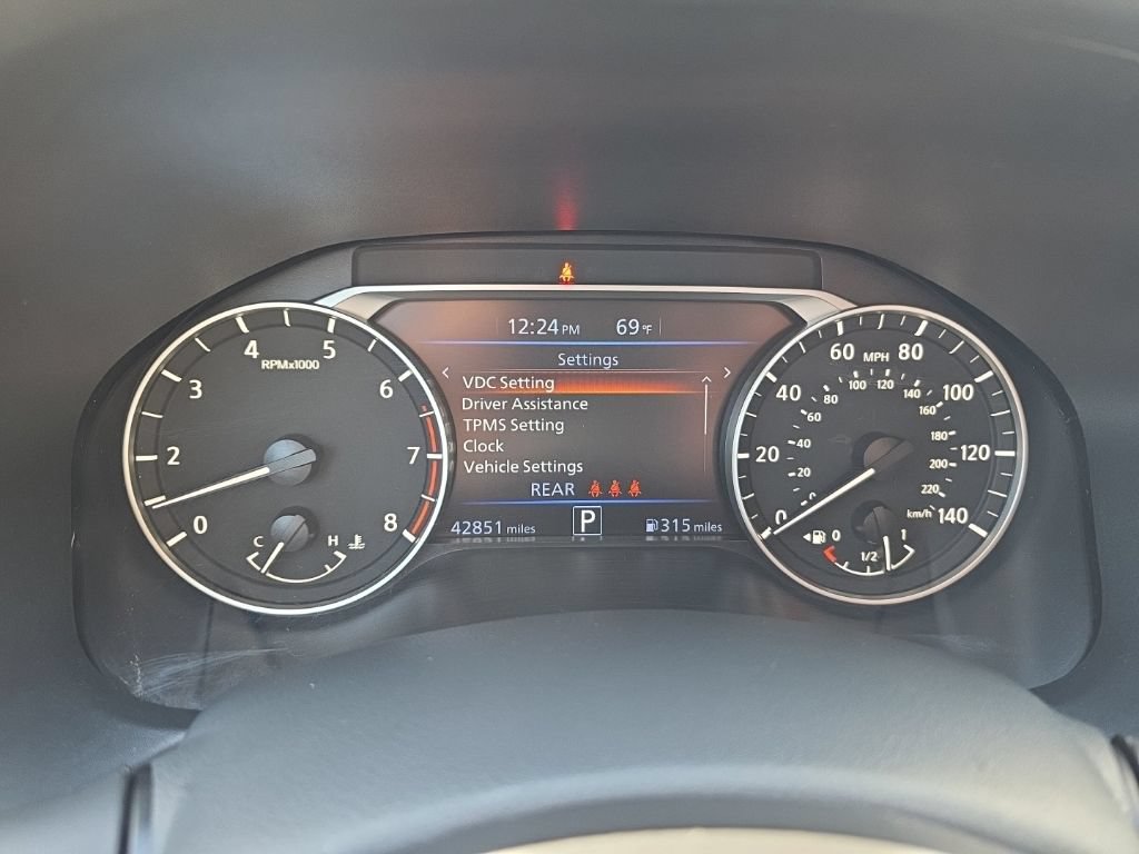 Used 2025 Nissan Altima 2.5 SV FWD image 17