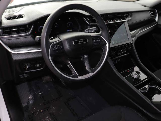 Used 2023 Jeep Grand Cherokee L Laredo image 2