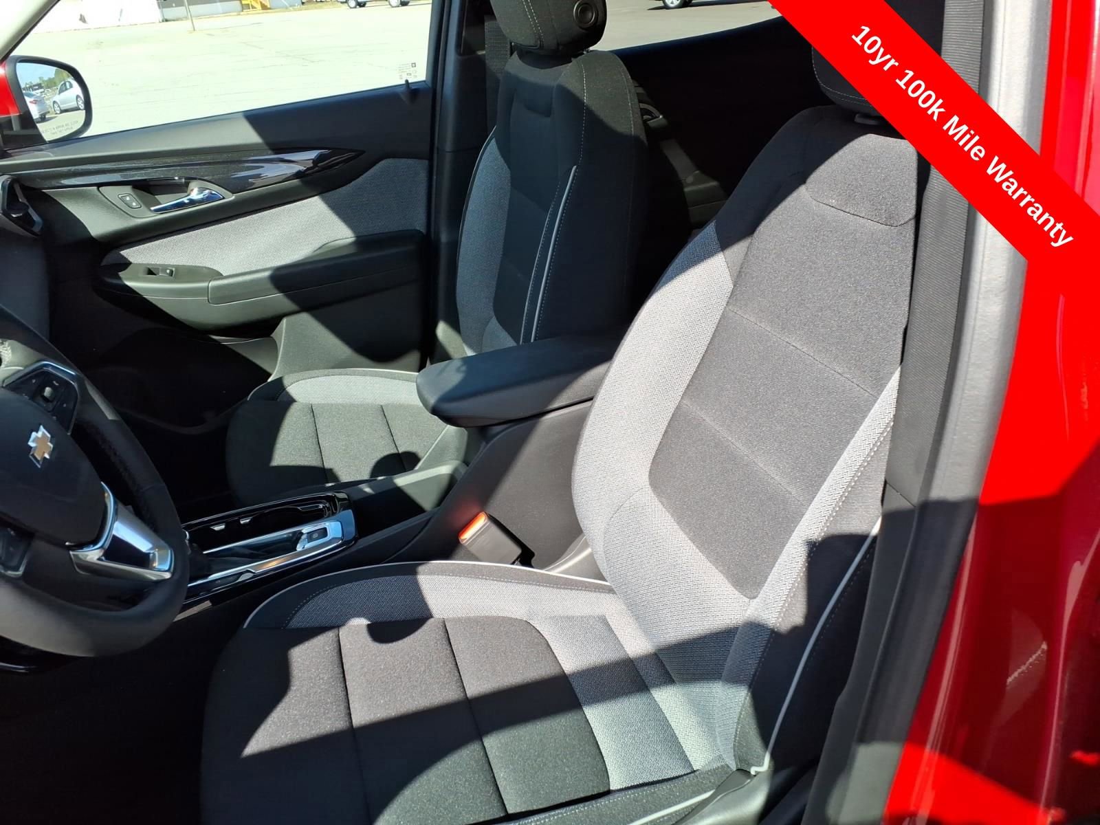New 2026 Chevrolet TrailBlazer LT w/ LT Cold Weather Package FWD image 16