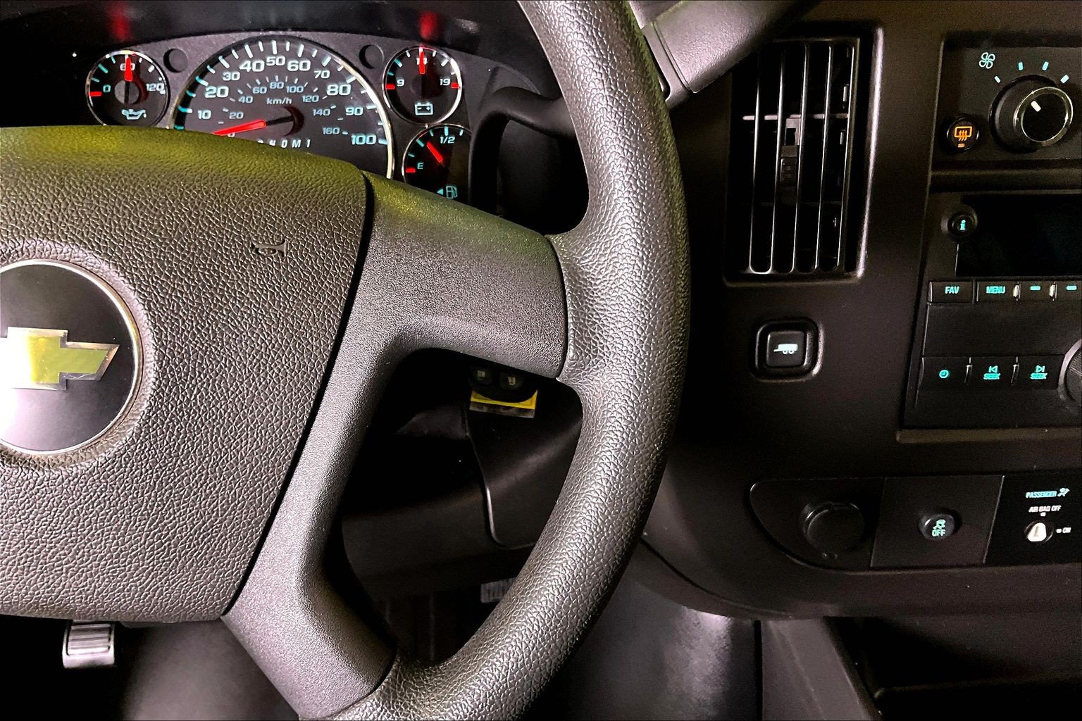Used 2023 Chevrolet Express 3500 LS RWD image 13