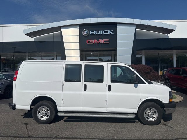 Used 2023 Chevrolet Express 2500 w/ Driver Convenience Package image 26