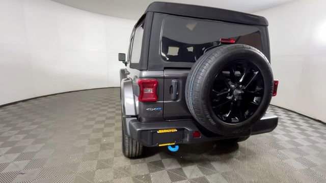 Used 2024 Jeep Wrangler Unlimited Sahara w/ Technology Group AWD/4WD image 6