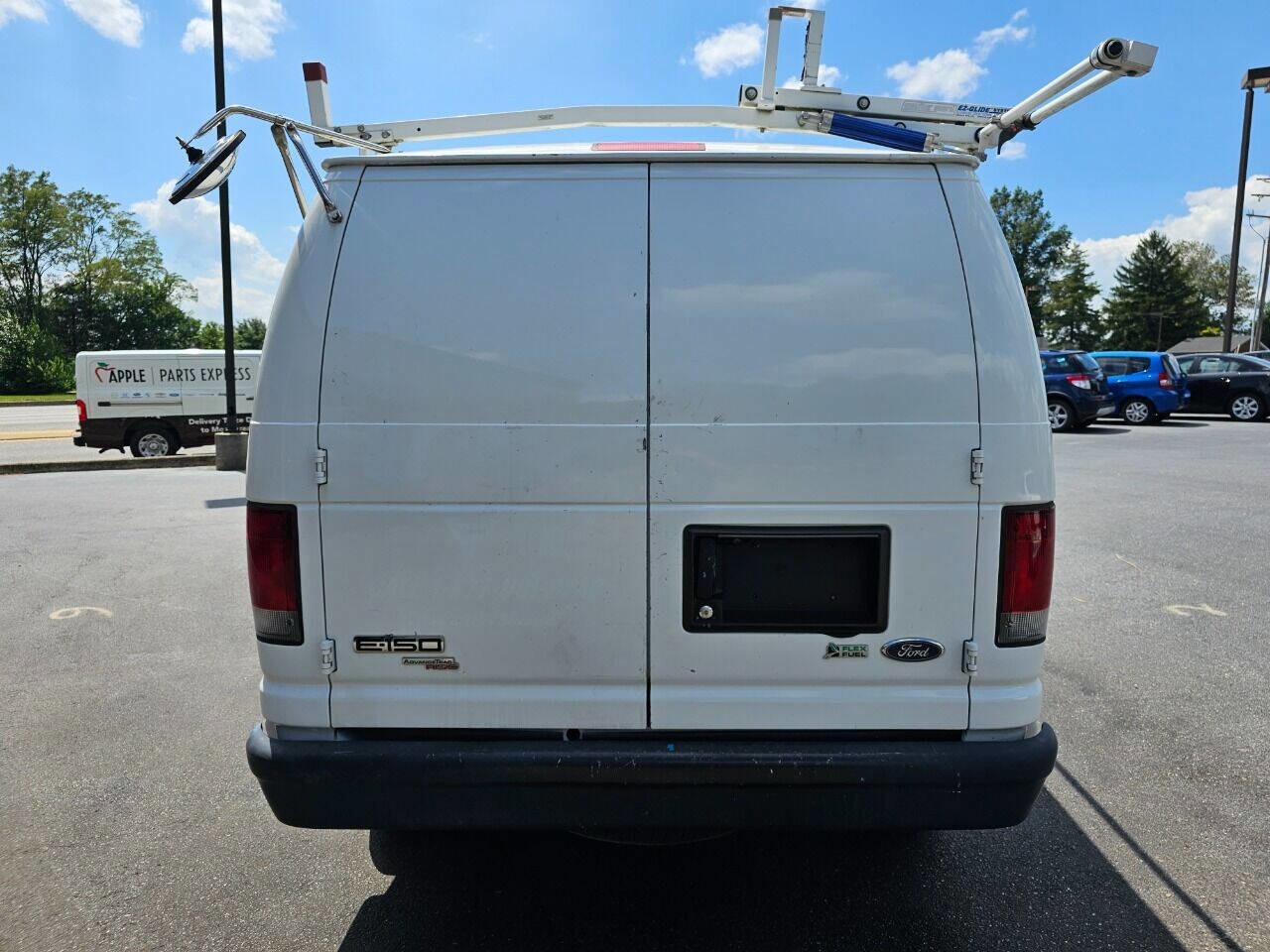 Used 2011 Ford E-150 and Econoline 150 w/ PWR Group image 4