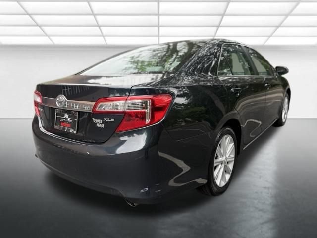 Used 2013 Toyota Camry XLE FWD image 5