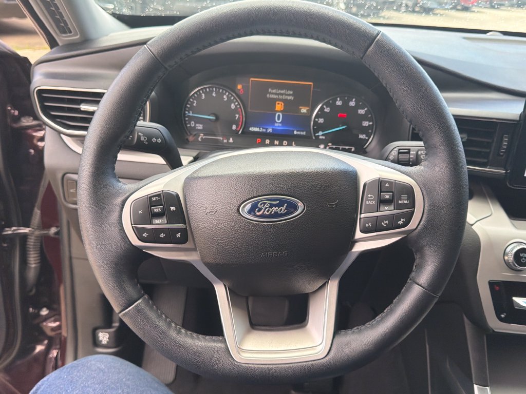 Certified 2023 Ford Explorer XLT w/ Equipment Group 202A AWD/4WD image 18