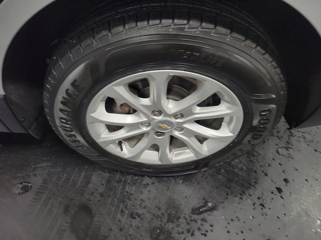 Used 2019 Chevrolet Equinox LS FWD image 13