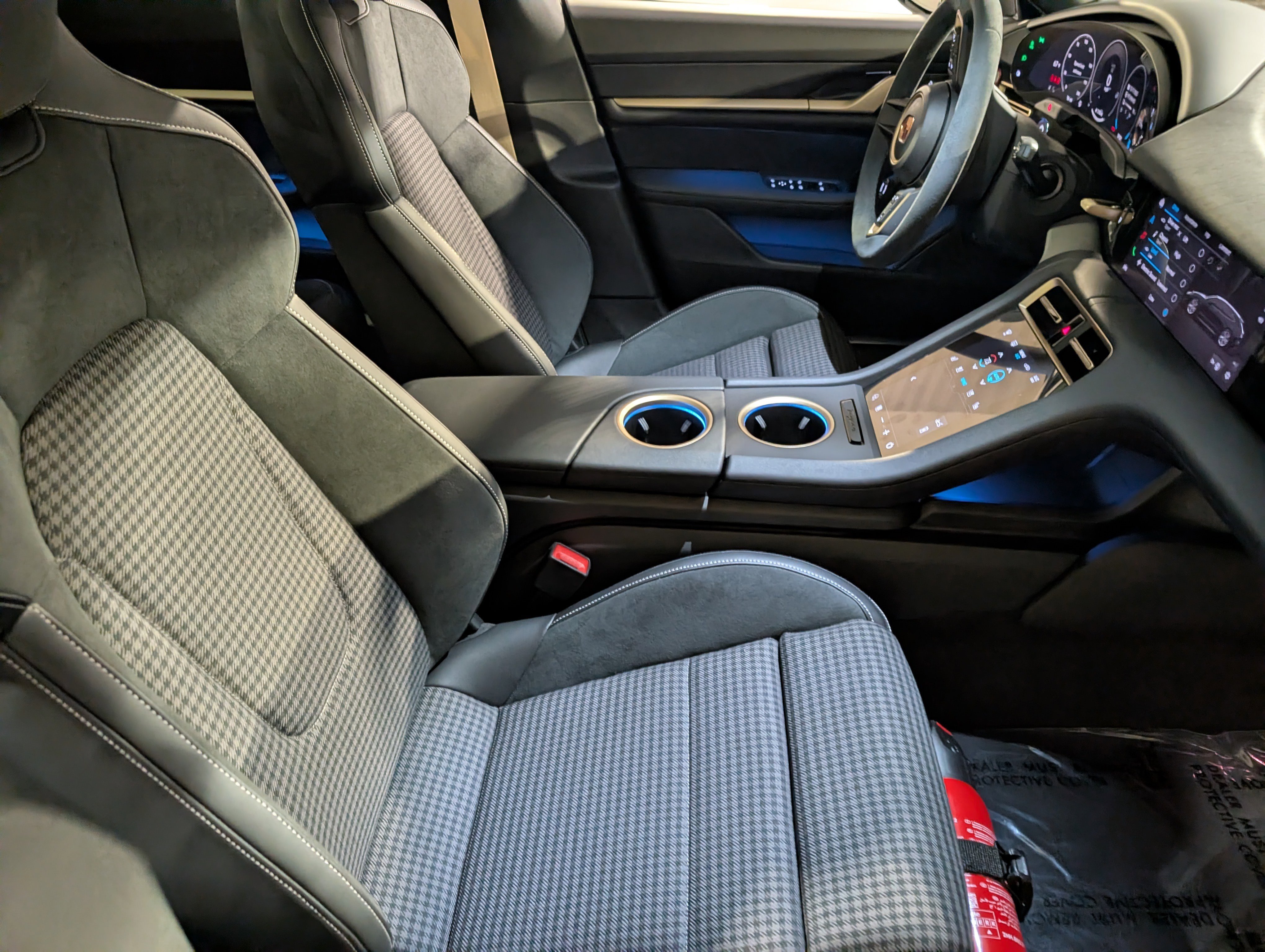 New 2026 Porsche Taycan 4 Cross Turismo image 28