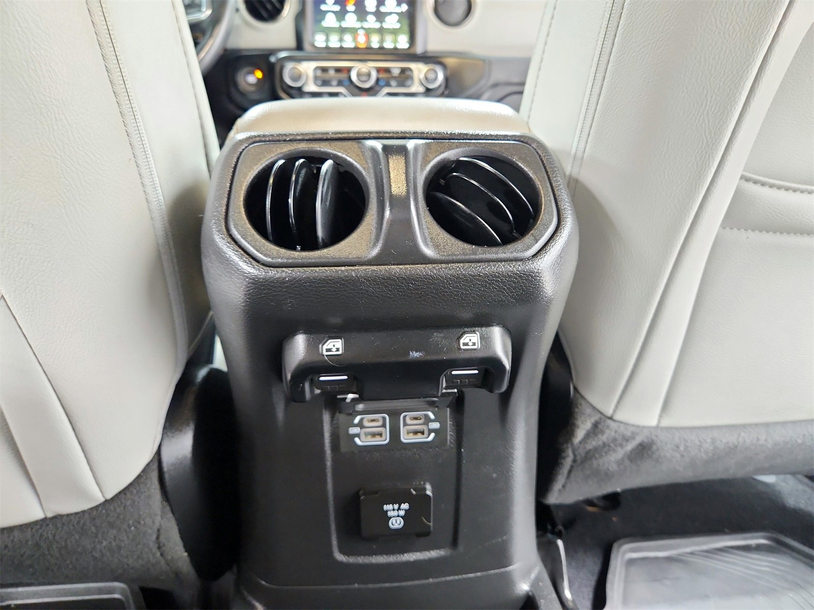 Used 2023 Jeep Wrangler Altitude image 38