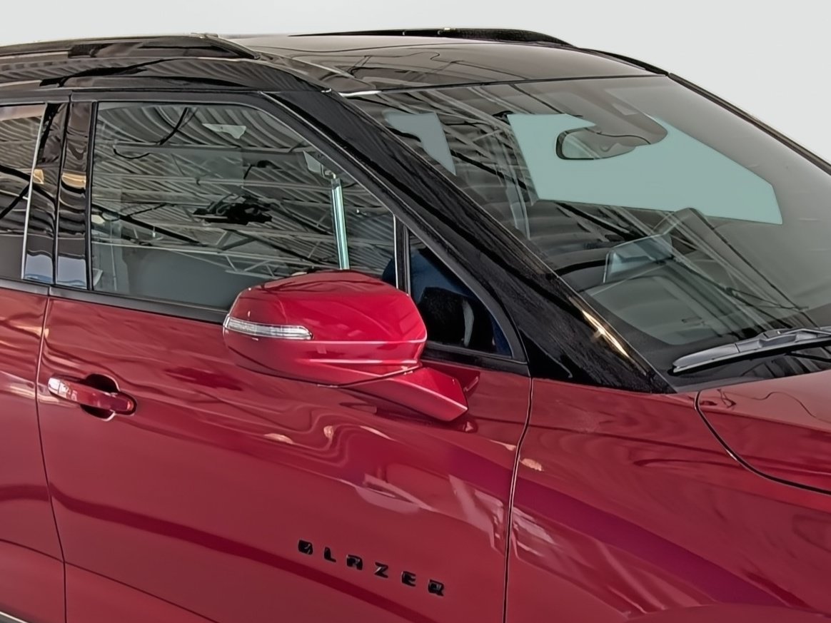 Used 2023 Chevrolet Blazer RS w/ Enhanced Convenience Package FWD image 17