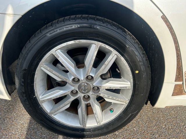 Used 2015 Toyota Avalon XLE Premium FWD image 12