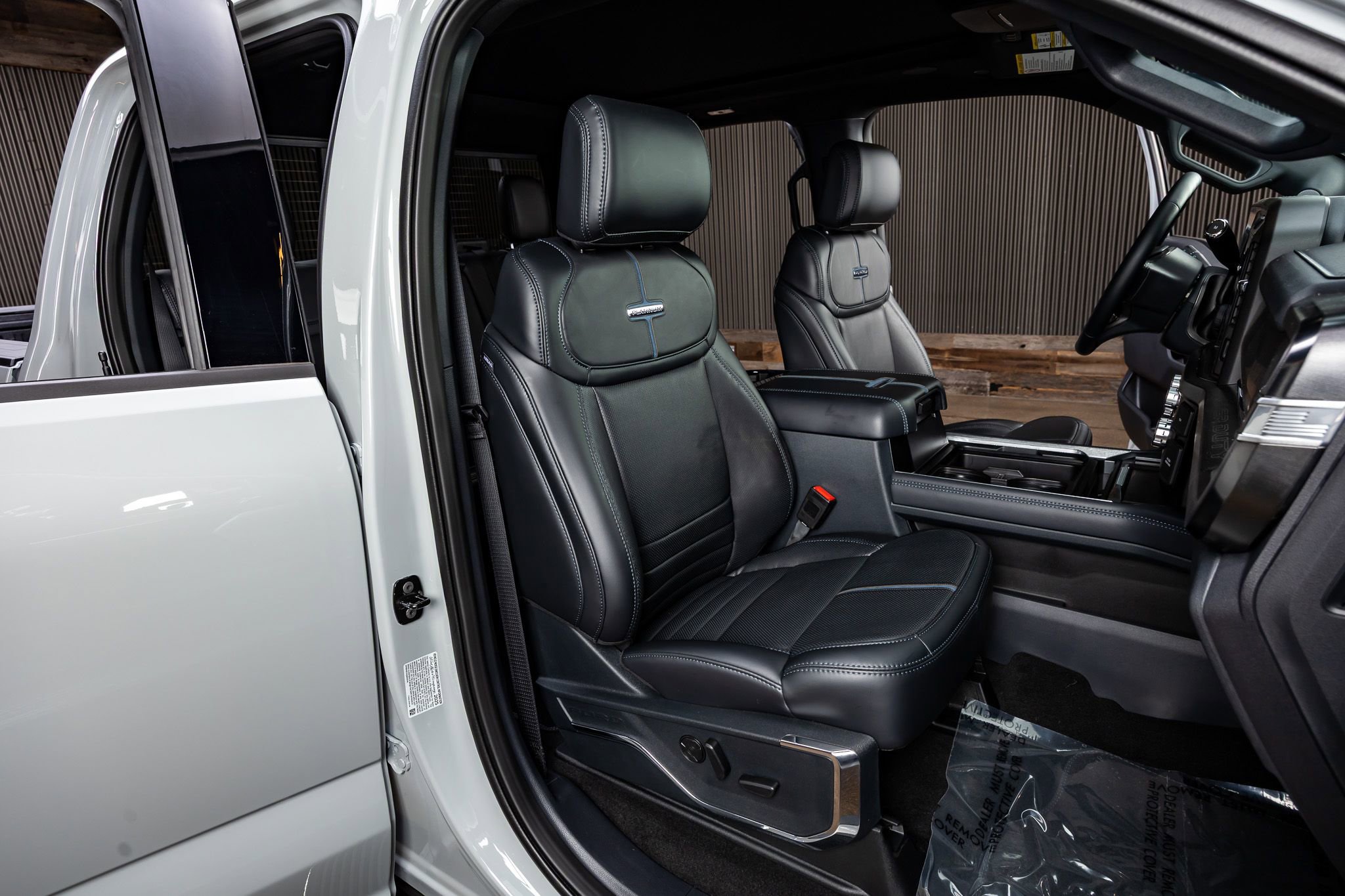 Used 2026 Ford F450 Platinum AWD/4WD image 30