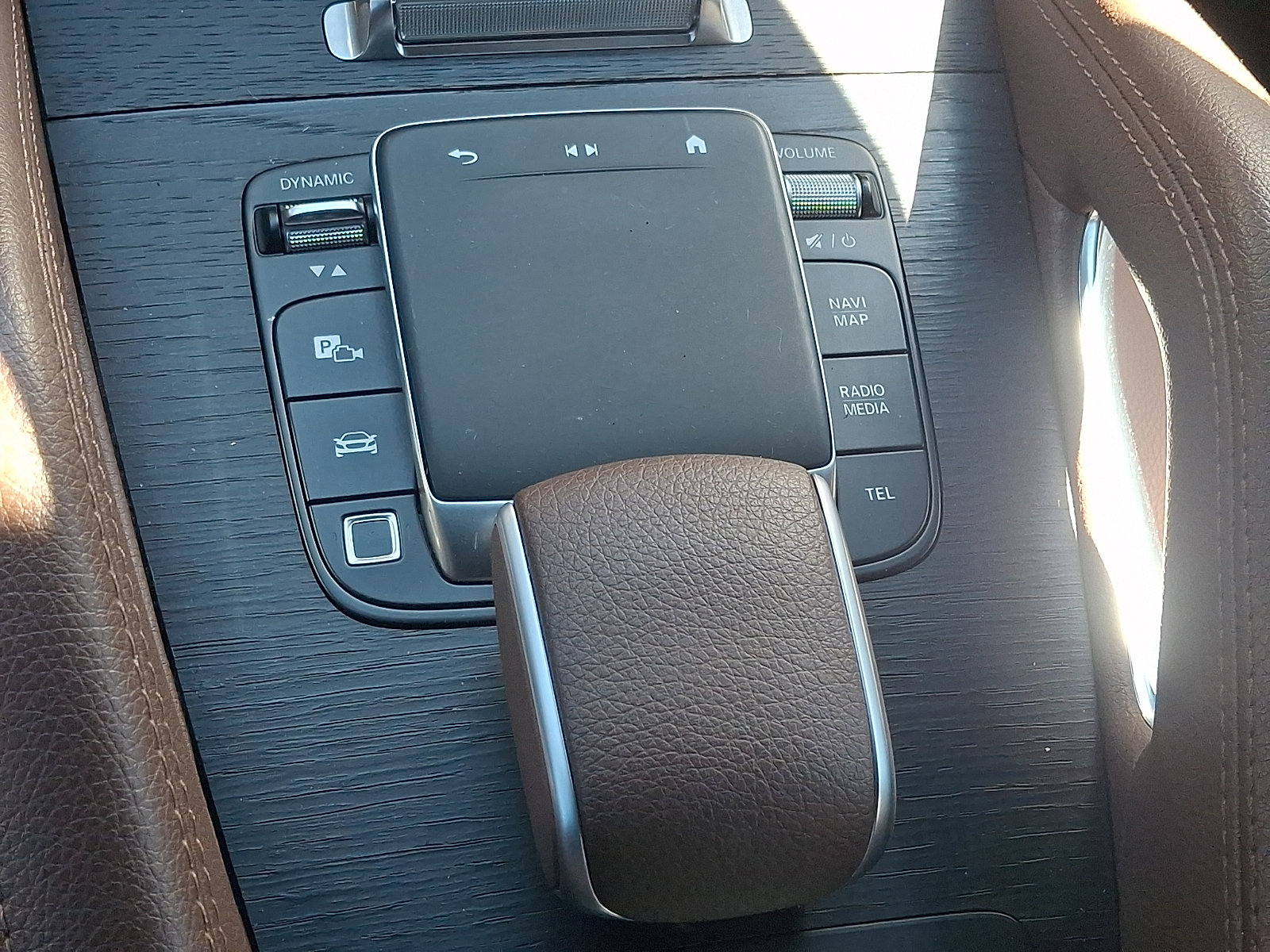 Certified 2025 Mercedes-Benz GLS 450 4MATIC image 27