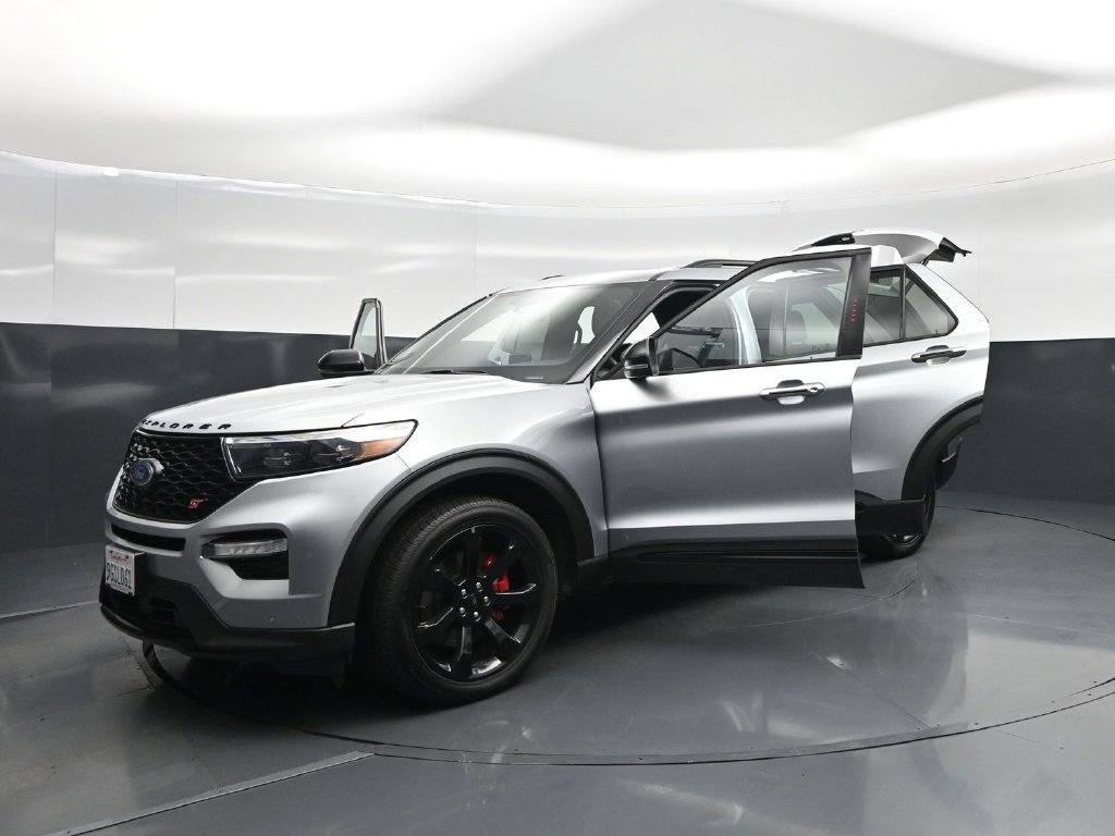 Used 2023 Ford Explorer ST w/ Equipment Group 401A AWD/4WD image 30