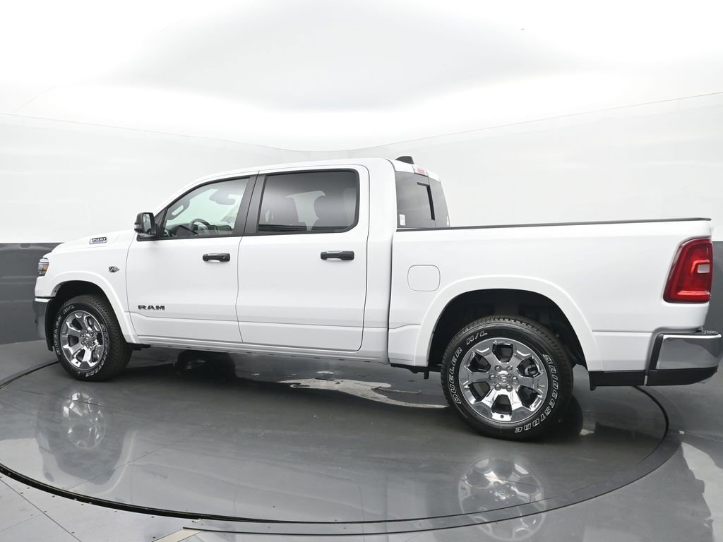 New 2026 RAM 1500 4x4 Crew Cab image 3