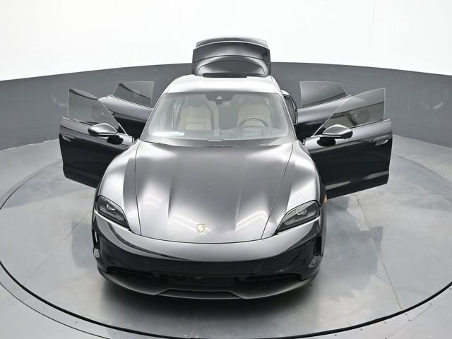 Used 2025 Porsche Taycan 4S image 33