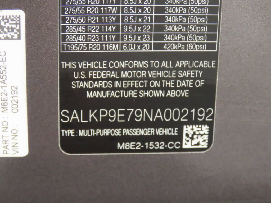 Used 2022 Land Rover Range Rover SE image 35