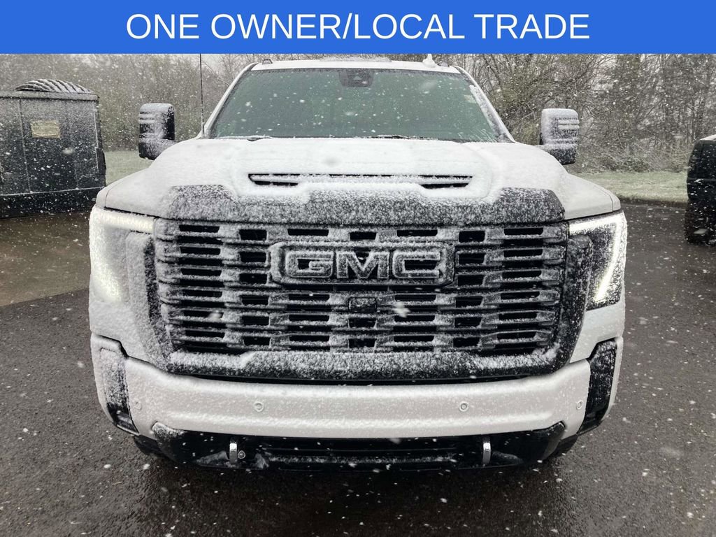 Used 2025 GMC Sierra 2500 Denali Ultimate w/ Max Trailering Package image 9