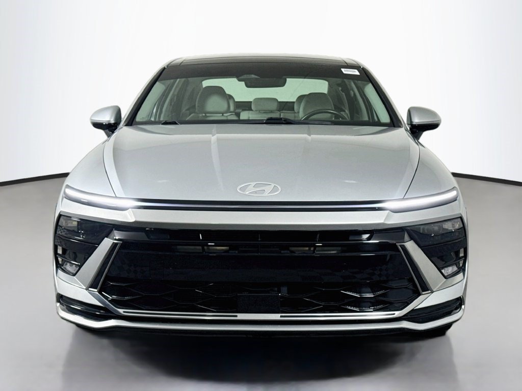 Used 2024 Hyundai Sonata SEL w/ Convenience Package FWD image 2
